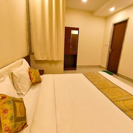 Hotel Veer Palace Near Udaipole Udaipur Eksteriør billede