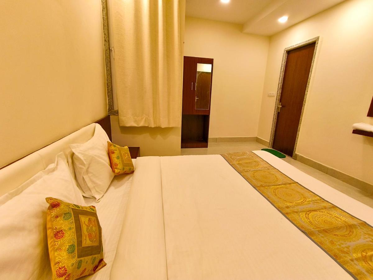 Hotel Veer Palace Near Udaipole Udaipur Eksteriør billede